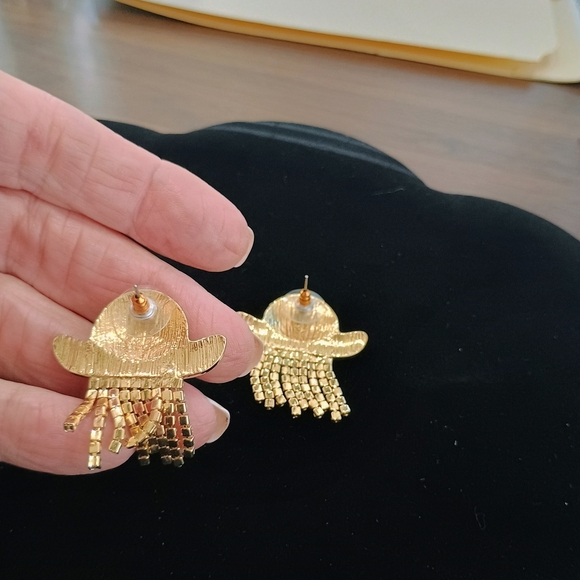 Adorable Crystal Ghost Earrings - Picture 4 of 5